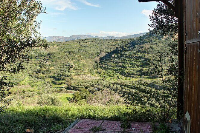 Battle of Crete WW2 Private Tour (price per group of 6) - Stop 3: Tavronitis Bridge and the RAF memorial for fallen pilots