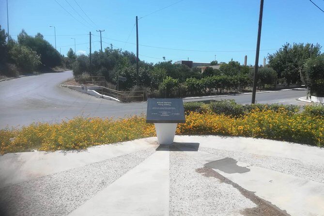 Battle of Crete WW2 Private Tour (price per group of 6) - The guide’s flexibility, plus the USB take-home materials