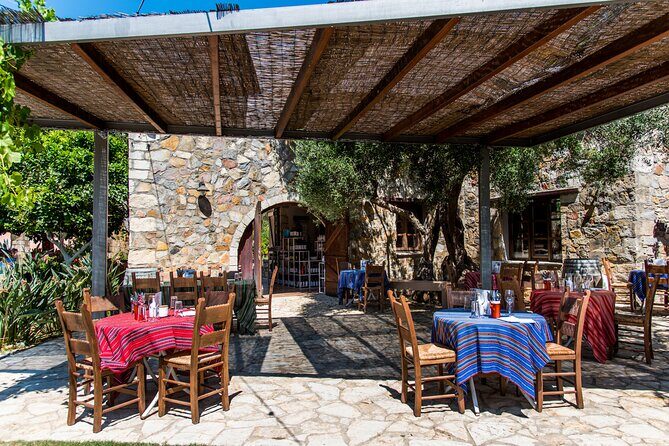 Chania 4x4 Sunset Safari Tour - Stop 3: Deres village and the light dinner meze moment