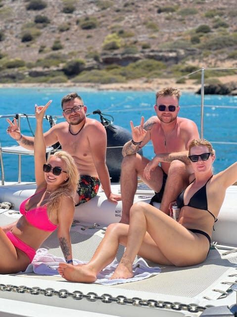 Chania: Afternoon Catamaran trip - Dinner, Drinks & Sunset - Mediterranean dinner on board: what’s included and why it works