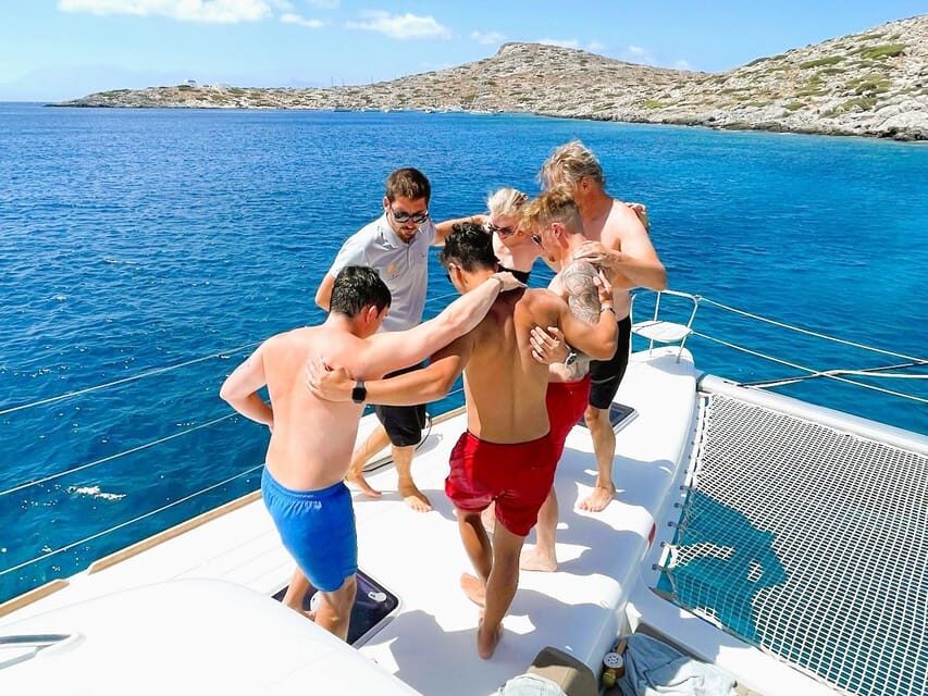 Chania: Afternoon Catamaran trip - Dinner, Drinks & Sunset - Drinks, music, and the little touches that make it feel personal
