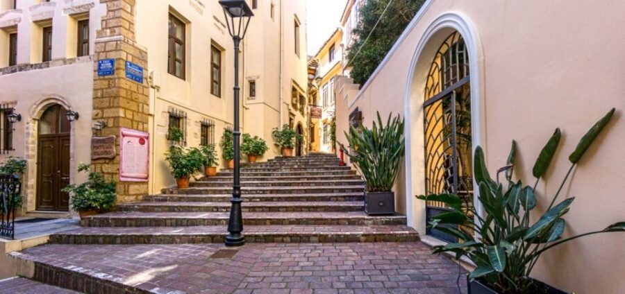 Chania: Private Guided Food and Wine Walking Tour with Lunch - Restaurant Food Tasting: Lunch With Real Cretan Dishes
