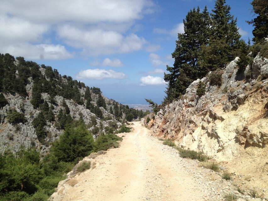 Crete: White Mountains Preserve Day Tour - Therisso’s historic streets and the lunch countdown