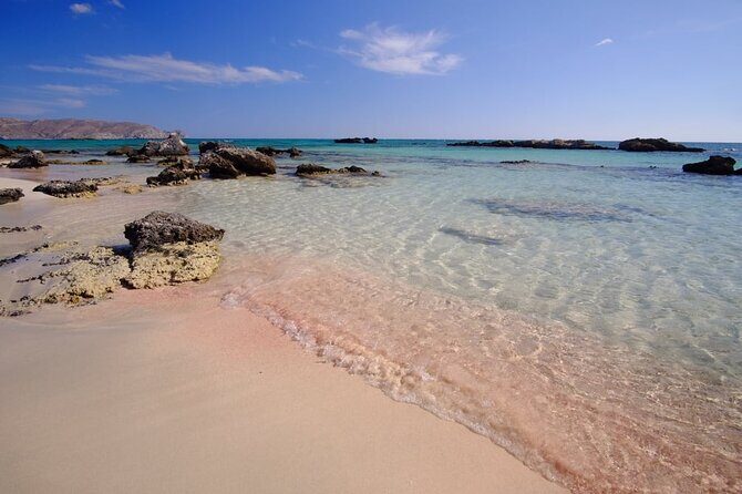 Elafonissi Beach Trip from Chania - Shade, sunbeds, and crowds: how to protect your beach time