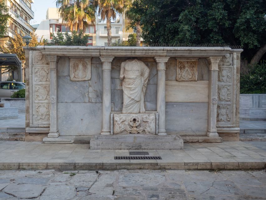 From Chania: Knossos Palace and Heraklion Full-Day Tour - Rethymno old town on the way back: quick beauty, not a long hang