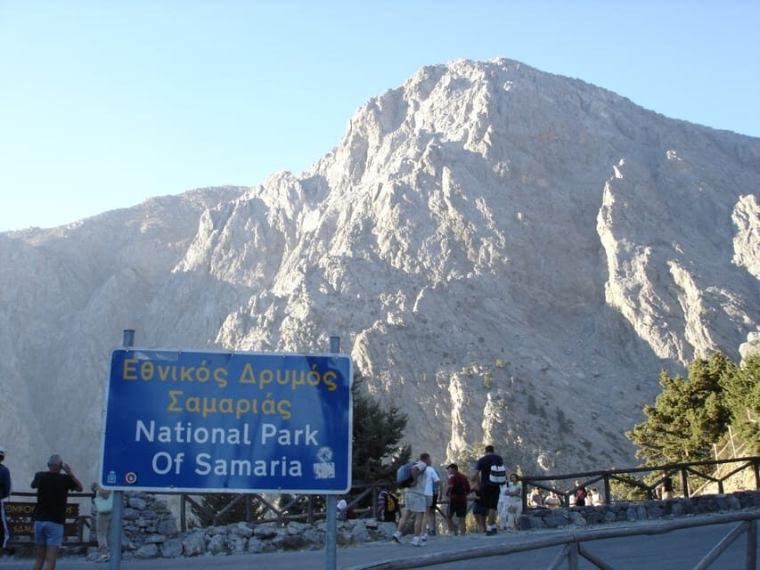 From Chania/Rethymno: Samaria Gorge Easy Way - Agia Roumeli time: swimming and a real lunch window