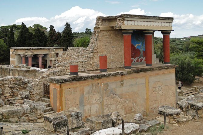 Full-Day Knossos And Heraklion Tour From Chania - Group size and guide quality: how to get a great day even if things wobble