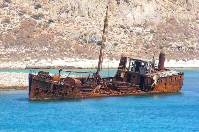 Gramvousa Island and Balos Bay Full-Day Tour from Chania - The ferry experience: comfort, crowds, and getting off without chaos