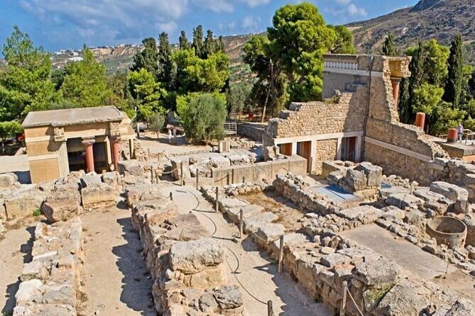Knossos & Heraklion City Day Tour from Rethimno - Stop 1: Walking the Knossos Palace Ruins and Murals