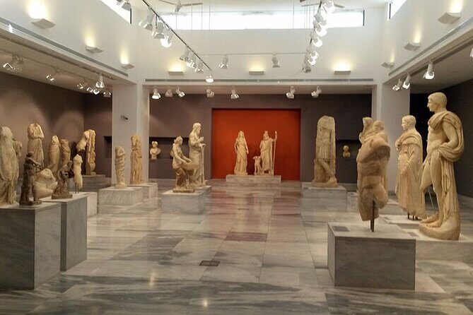 Knossos Palace, Museum & Rethymno city Private Tour from Chania - Stop 2: Heraklion Archaeological Museum for Minoan context (1 hour)
