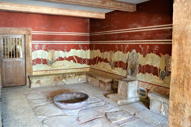 Knossos Palace, Museum & Rethymno city Private Tour from Chania - Lunch, snacks, and the “tiny comforts” that make the day easier