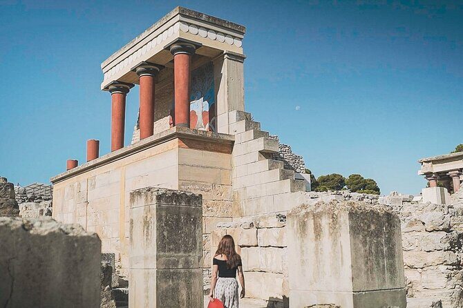 Minoan Crete from 3.000 BC: Knossos Palace & Museum with Wineries from Chania - Heraklion Archaeological Museum: where Knossos stops being a blur