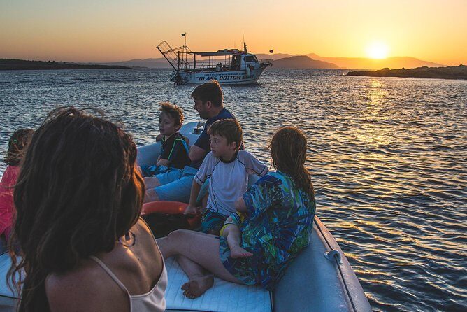 Private Sunset boat trip in Chania, Crete (price is per group) - What’s included onboard: Cretan wine, cheese, and fruit