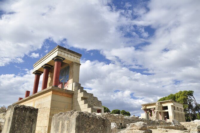 Private Tour Knossos Palace-Archaeological Museum-Heraklion Town - Price and what’s actually included (and not)