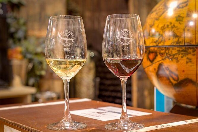PRIVATE Walking Tour with Lunch and Wine Tasting by a Sommelier - Key highlights at a glance