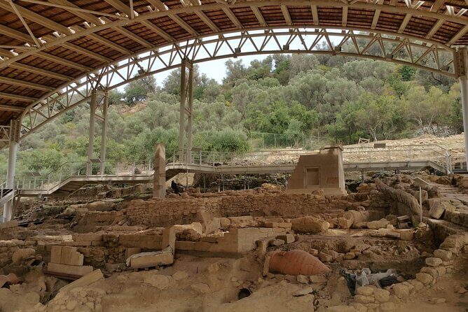 Rethymno: Arkadi Monastery, Margarites Village & Melidoni Cave. - Arriving in Crete mode: the pickup and what the day feels like