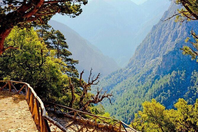 Samaria Gorge Hiking from Chania with Professional Hiking Guide - Omalos Plateau for photos and breakfast before the grind